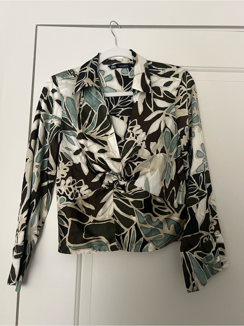Zara Cream, Black, Olive & Light Teal Floral Print Button-Up - Picture 2 of 3
